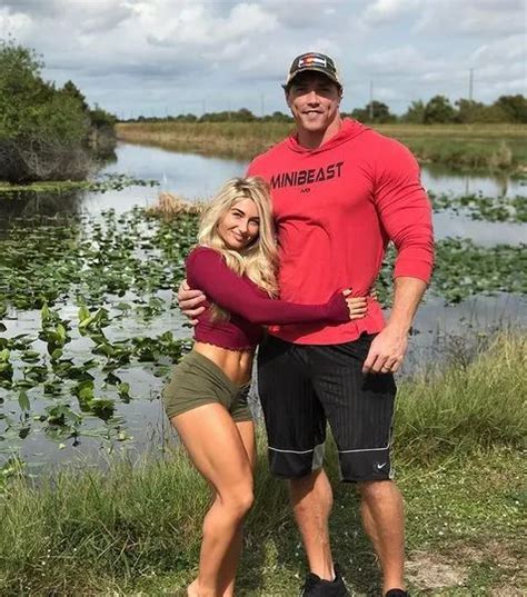 carriejune bowlby husband|Misscarriejune Age, Career, Family, Net Worth,。